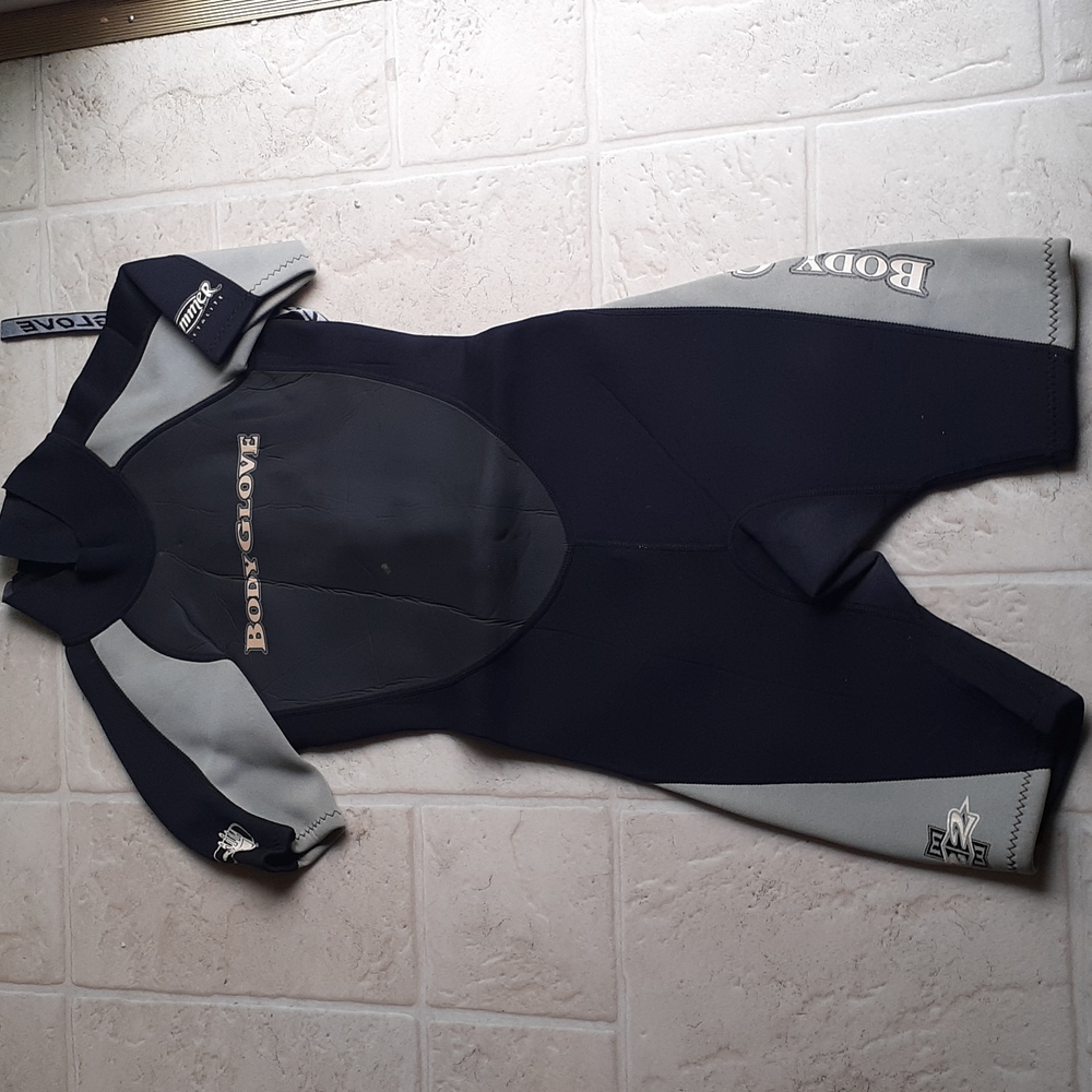 Body Glove Kids Swim Rashguard Black and Gray